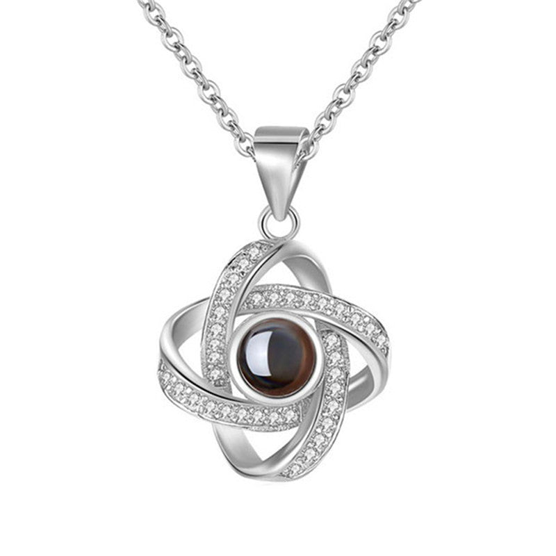 Savistta Personalized Photo Flower Pendant